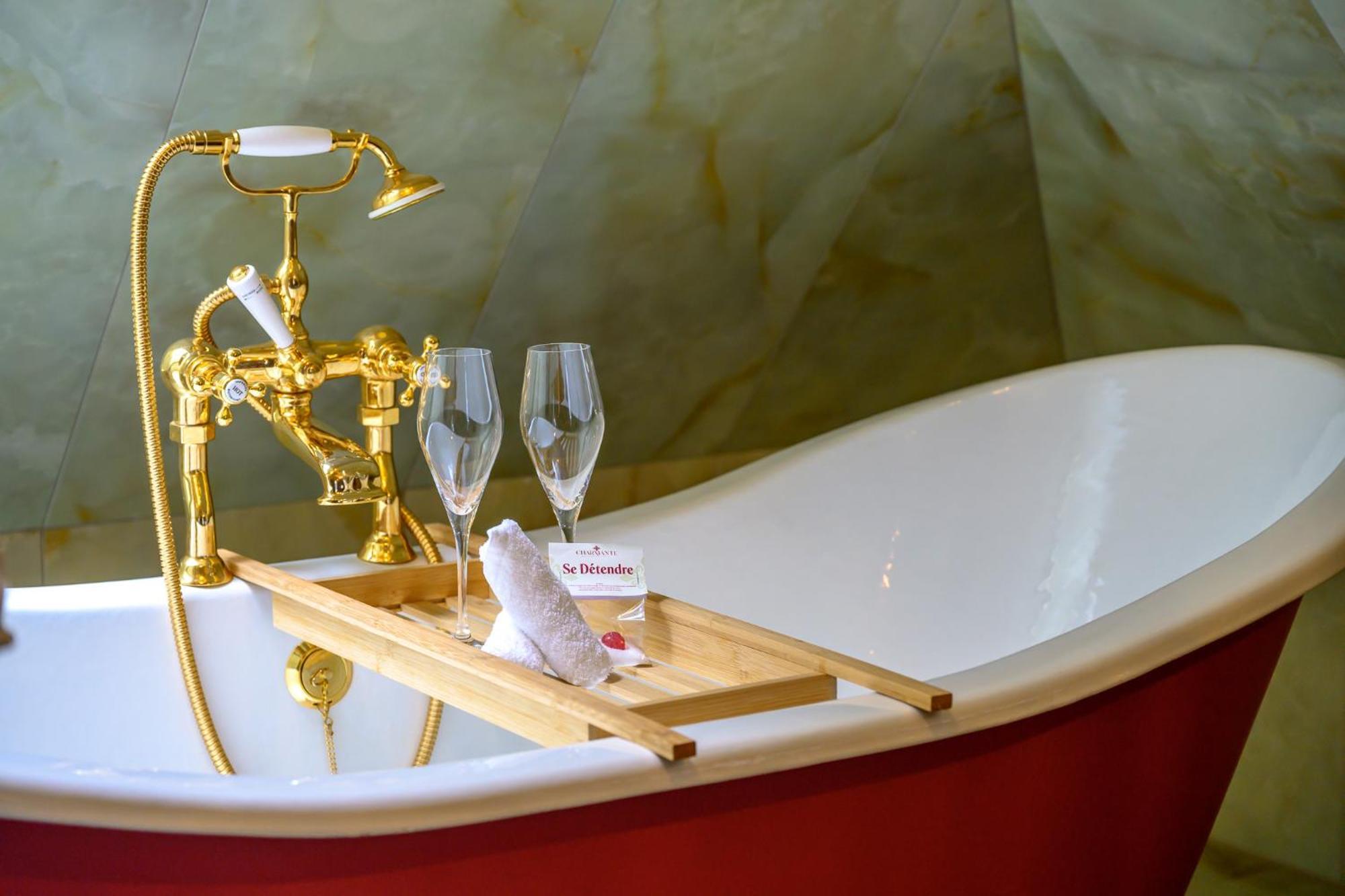 Charmante - Skostredet Hotel Берген Экстерьер фото